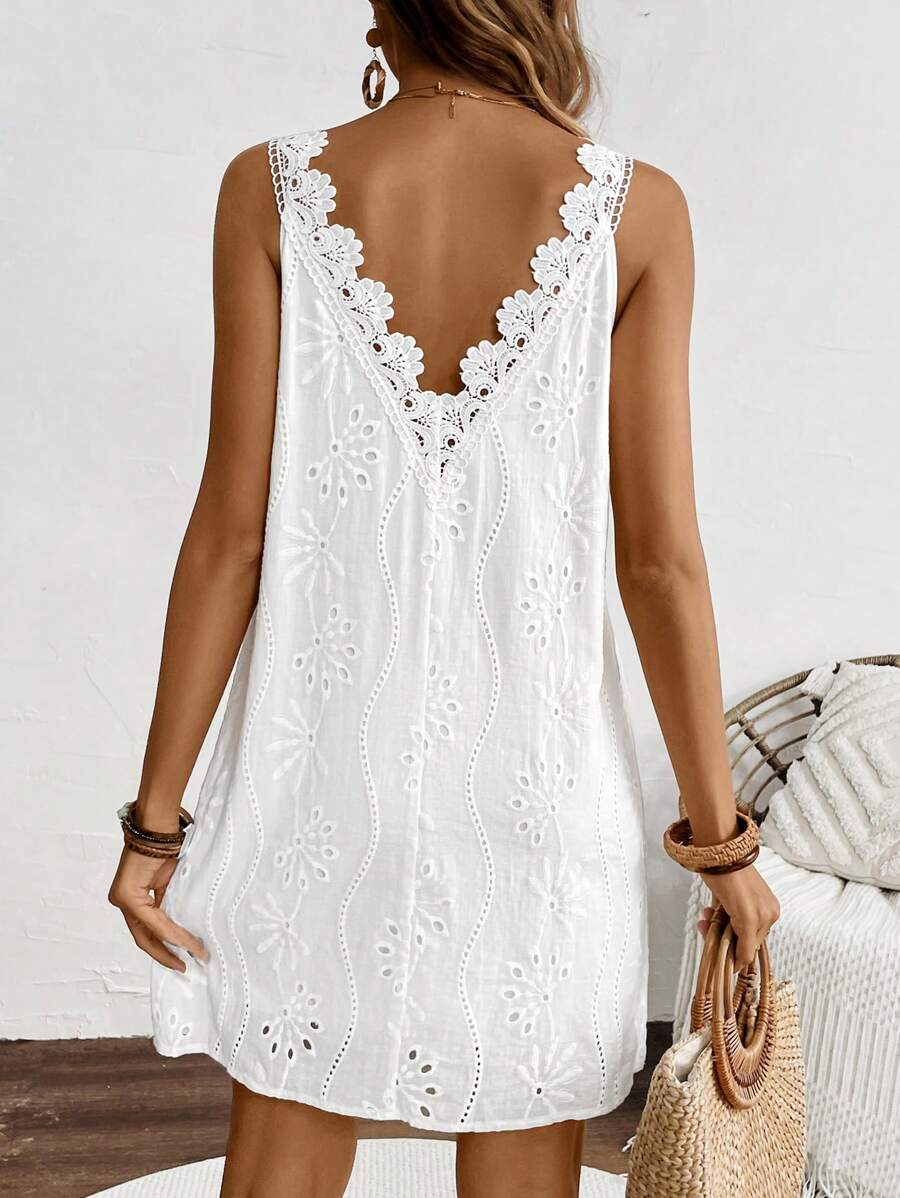 Paloma | The Scallop V-Neck Dress