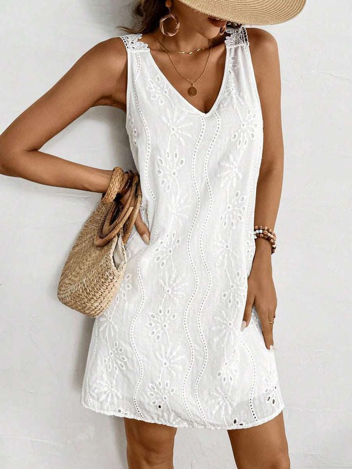 Paloma | The Scallop V-Neck Dress