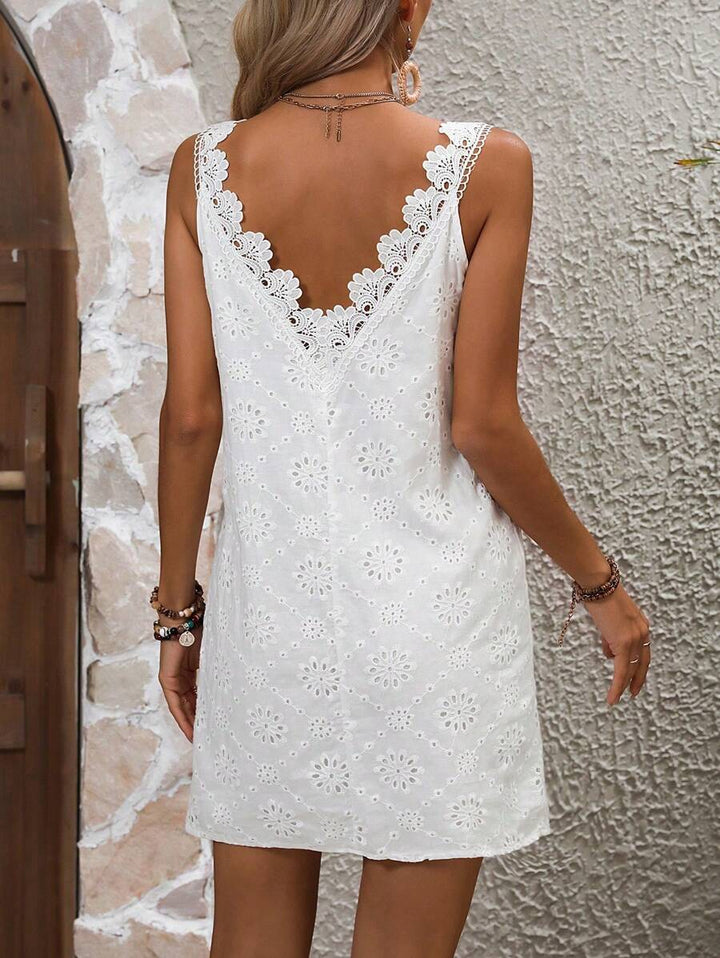 Paloma | The Scallop V-Neck Dress