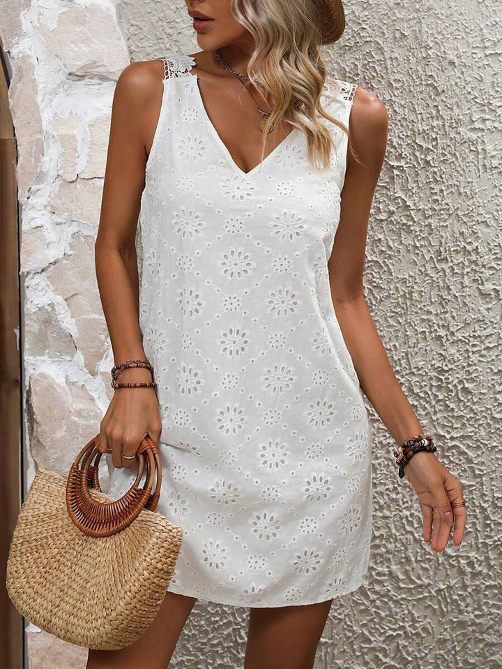 Paloma | The Scallop V-Neck Dress