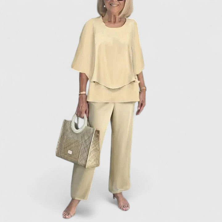 Della | The Sophisticated Two-Piece