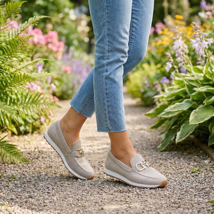 Avery | Stylish Support, All Day