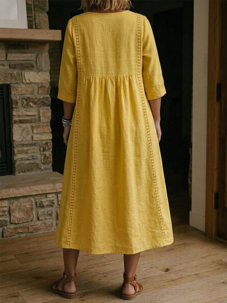 Ellis | The Relaxed V-Neck Midi