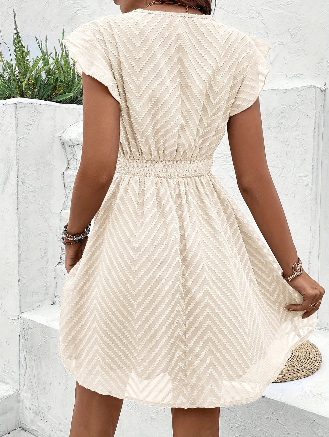 Adele | The Sweetheart Neckline Dress