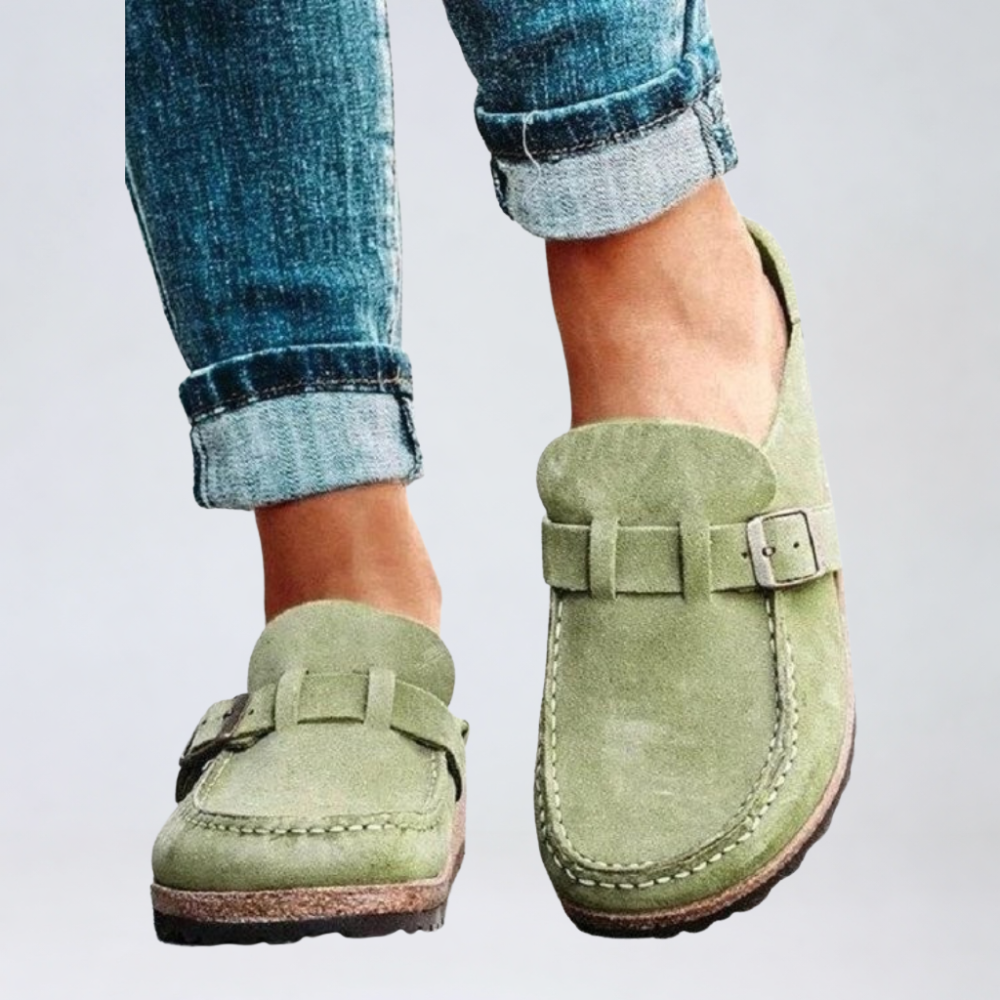 Flannait | The Versatile Buckle Clog